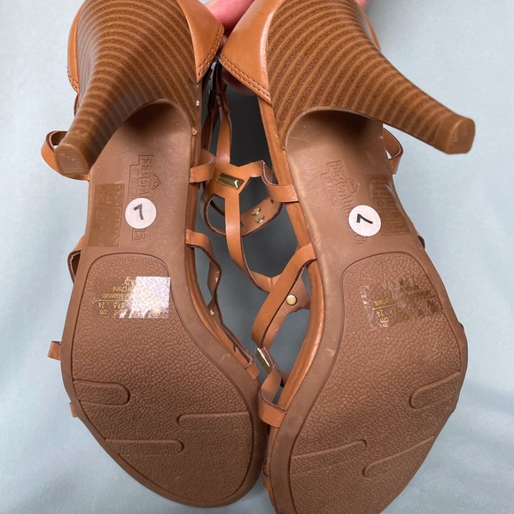 Brown Fergalicious Heels - Picture 5 of 5